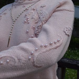 Women’s Detailed Crewneck